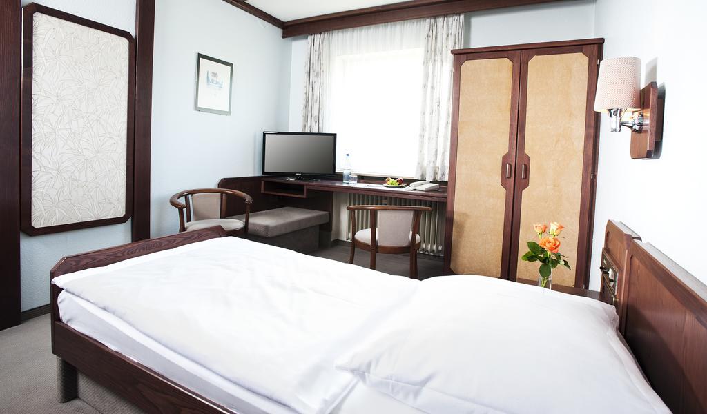 Hotel Kaeferstein Garni ニュルンベルク エクステリア 写真